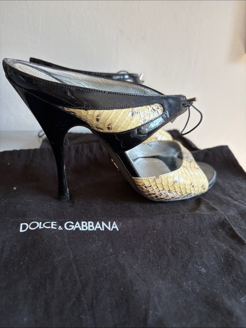 Dolce & Gabbana Black and Beige Snakeskin Patent Leather Stiletto Sandals